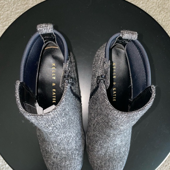 Kelly & Katie Mallory’s Bootie NWOT - Picture 5 of 7